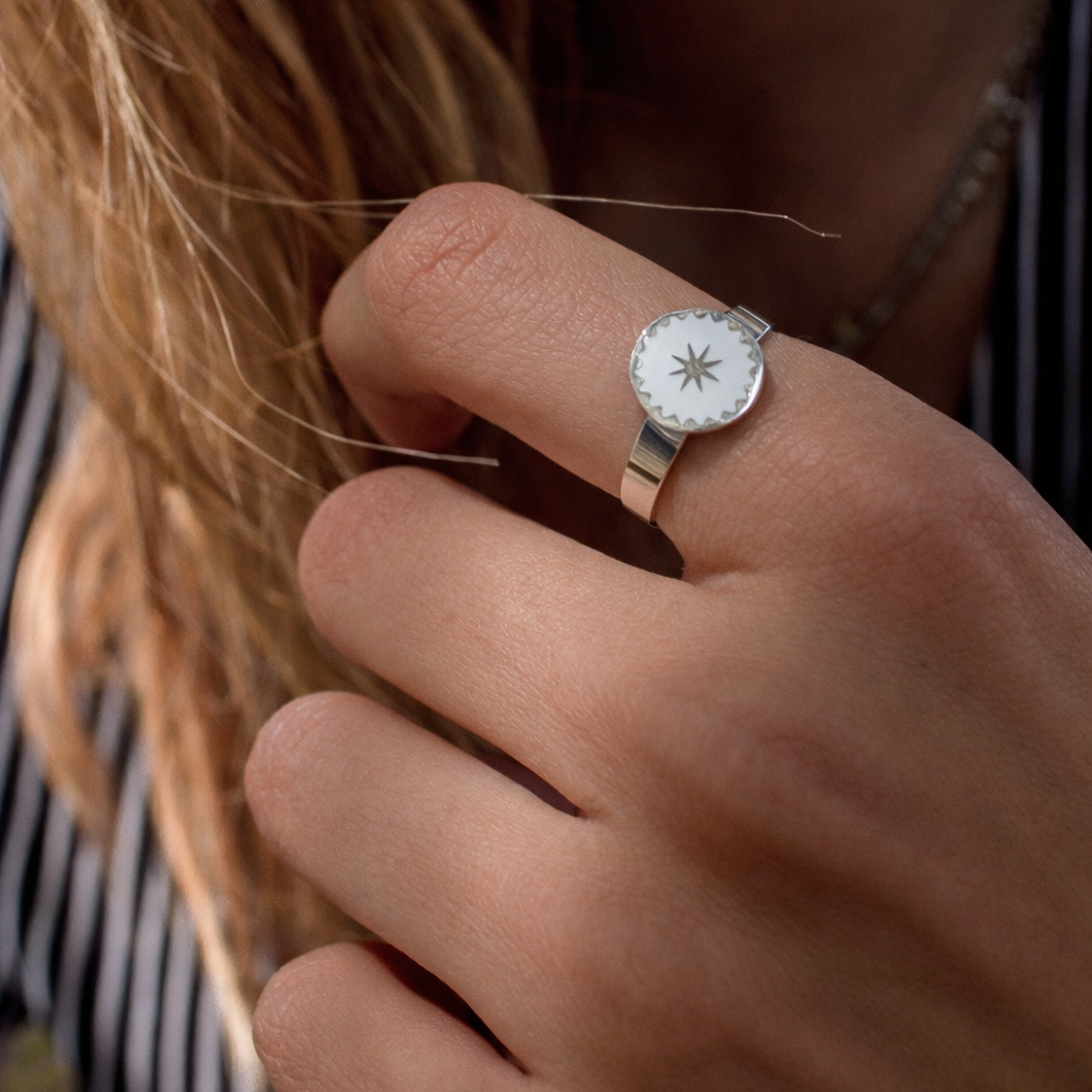 Bague Emaillée en acier inoxydable - Motif étoile émaillée - Forme ronde - Ajustable