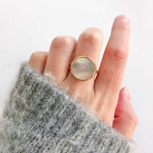 Bague nacre ronde en plaqué Or