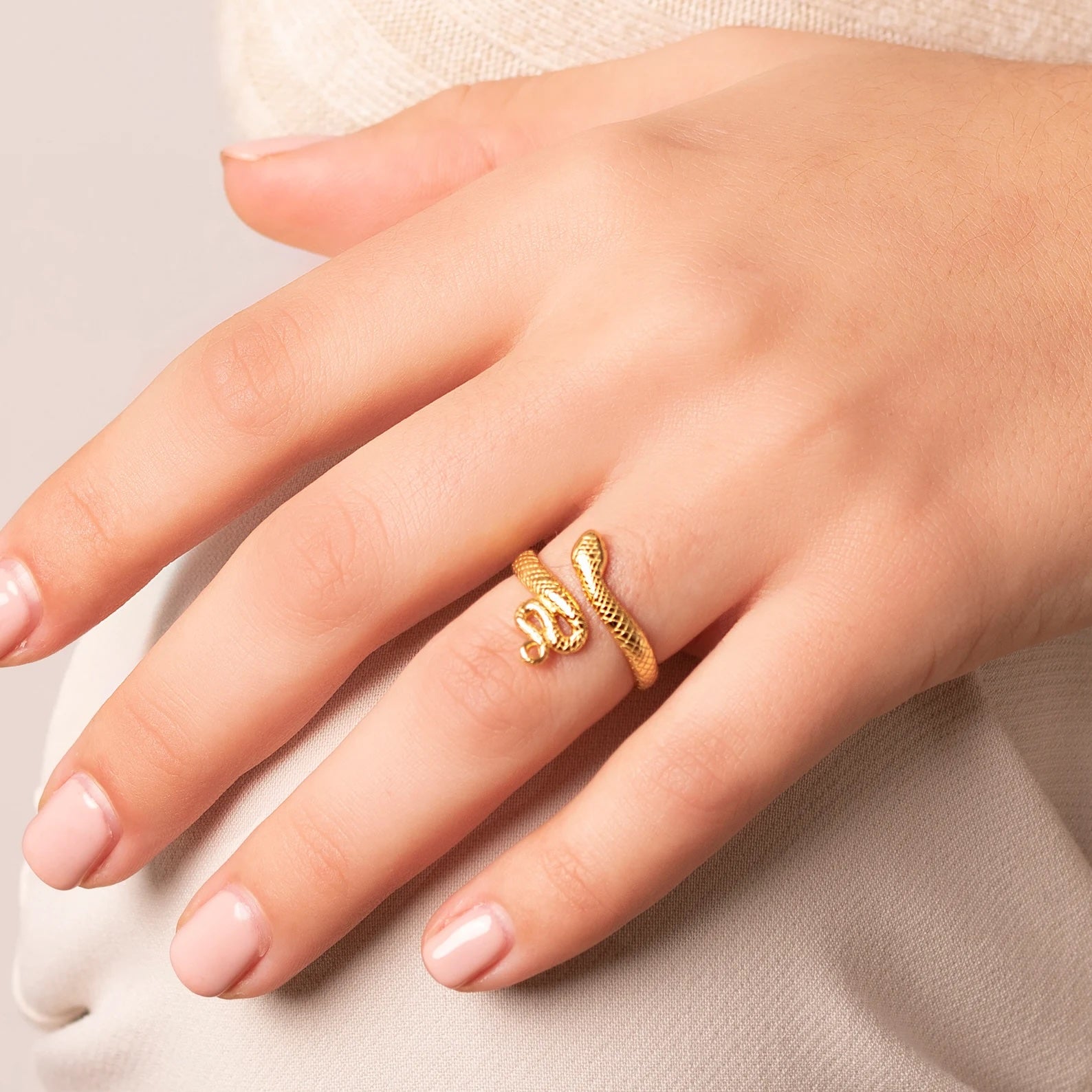 Bague serpent double tours dorée à l'or fin