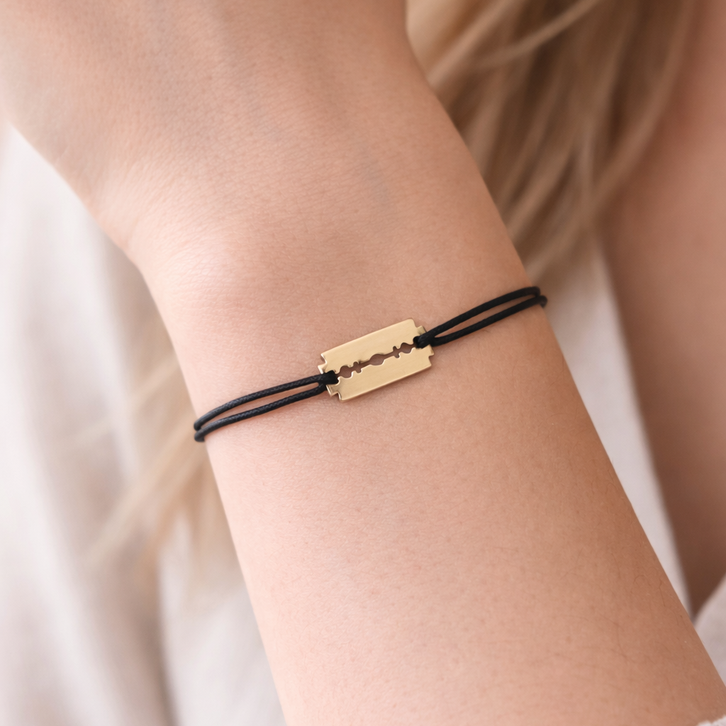 Bracelet Lame de Rasoir en plaqué Or sur cordon