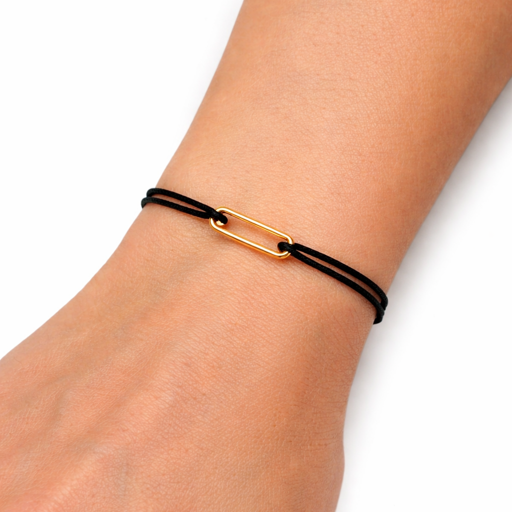 Bracelet maillon en plaqué or sur cordon