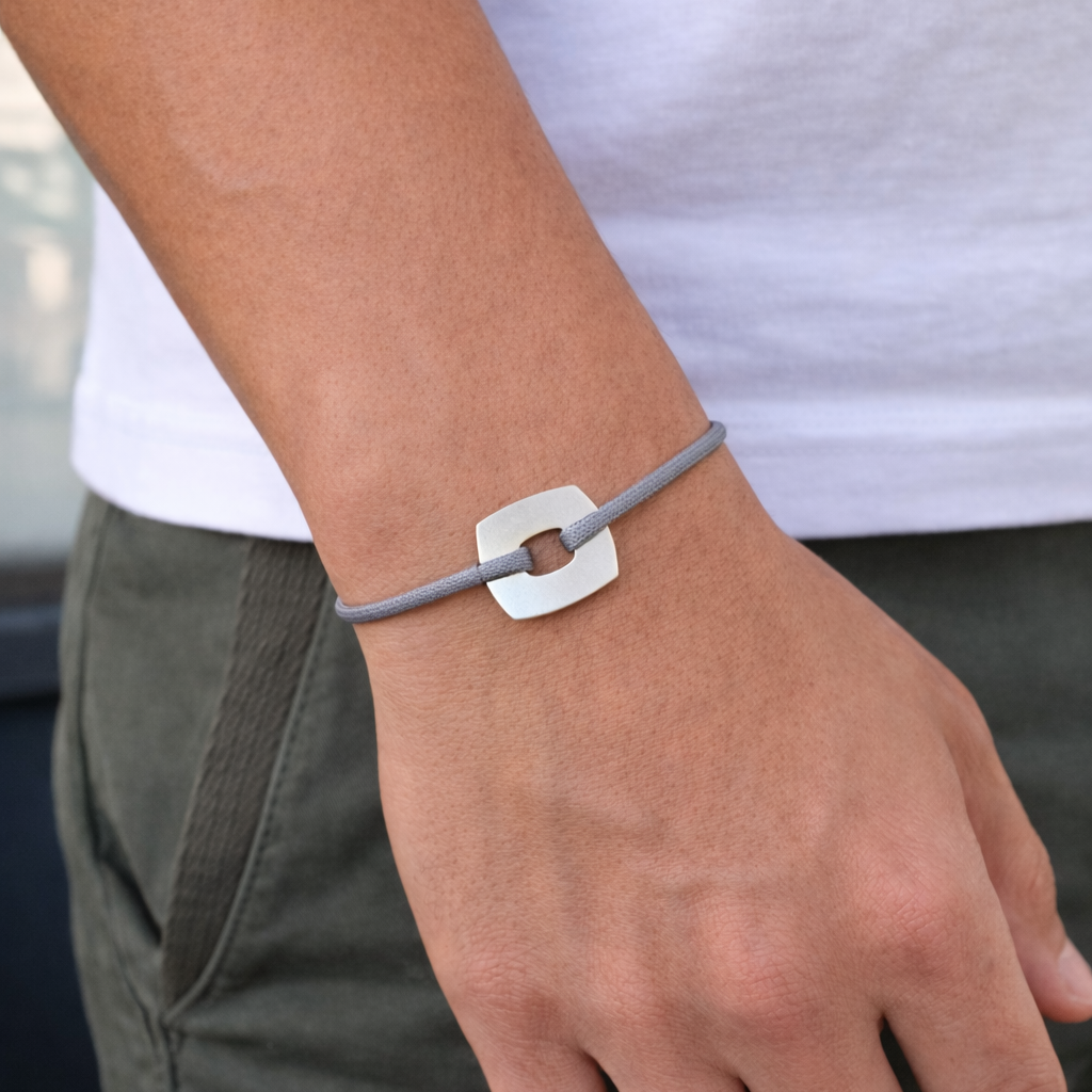 Bracelet médaille / cible carrée en Argent 925