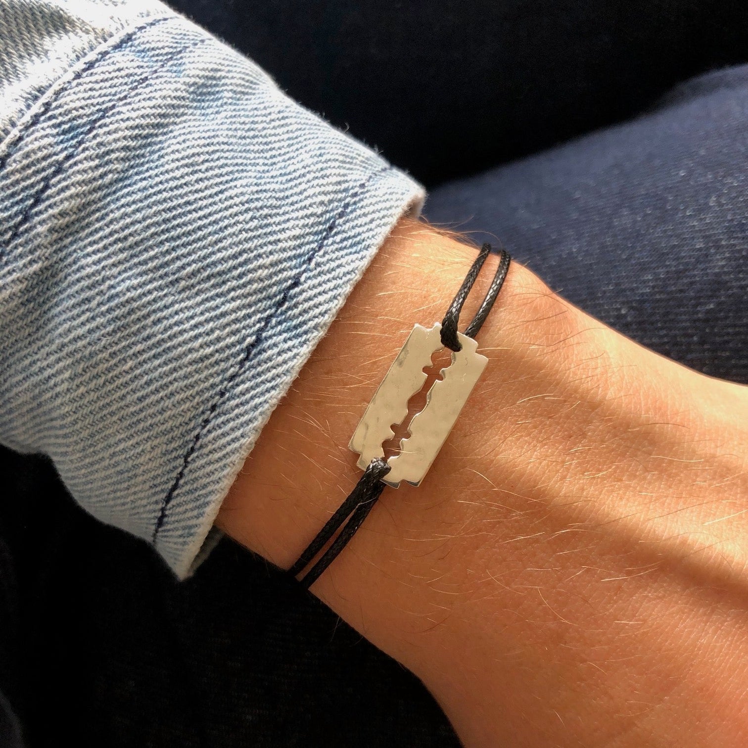 Bracelet Lame de Rasoir martelée en Argent 925 sur cordon