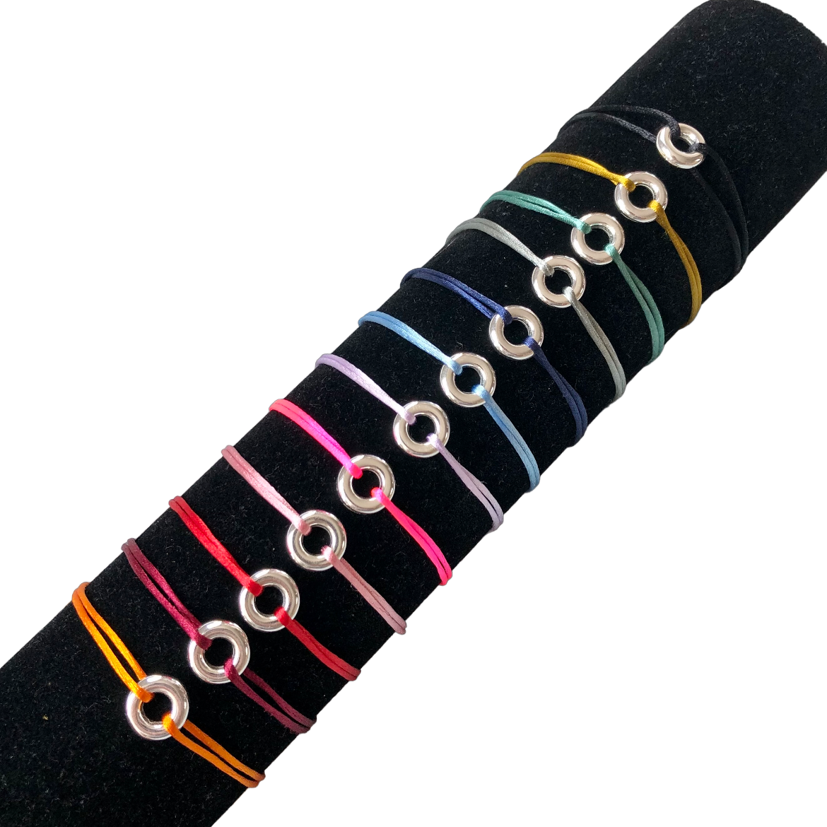 Bracelet petite cercle donut sur cordon