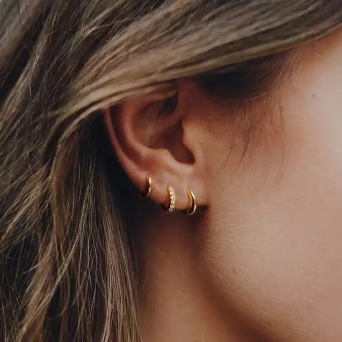 Boucles d'oreilles petites créoles lisses Plaqué or