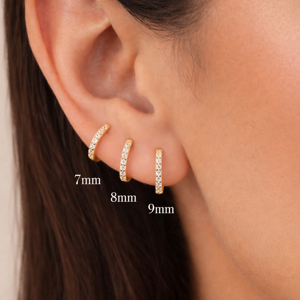 Boucles d'oreilles créoles zircons plaqué Or diamètre 6,7,8 ou 9 mm