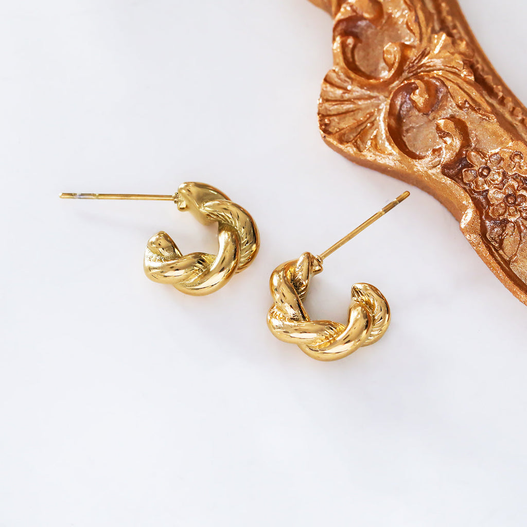 Boucles d'oreilles mini créoles tressées